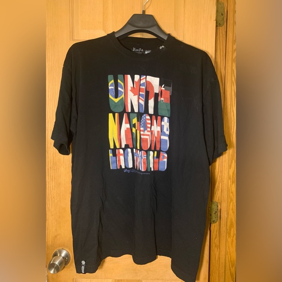 LRG United Nations t-shirt - black, 2XL - Picture 1 of 4